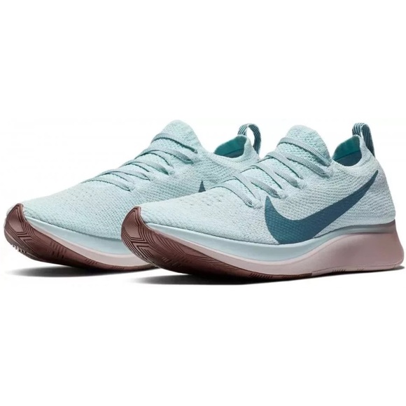 NWT Nike Zoom Fly Flyknit Women’s Sneakers in Glacier Blue Teal 7.5 AR4562-444 - Picture 1 of 11